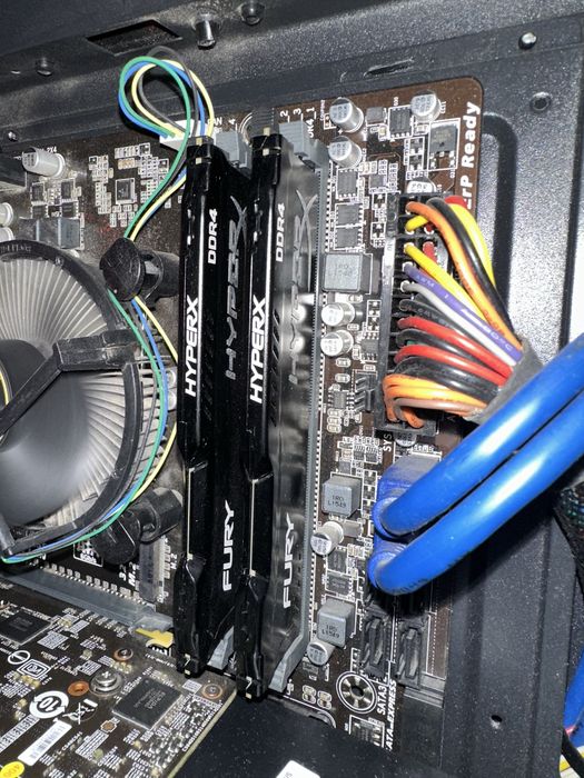 Vand sau schimb pc gaming