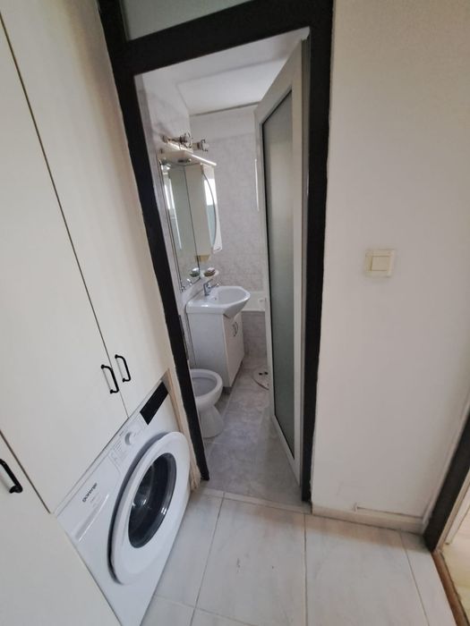 apartament 3 camere de inchiriat