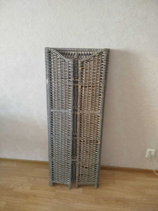Стеллаж легкий из бамбука