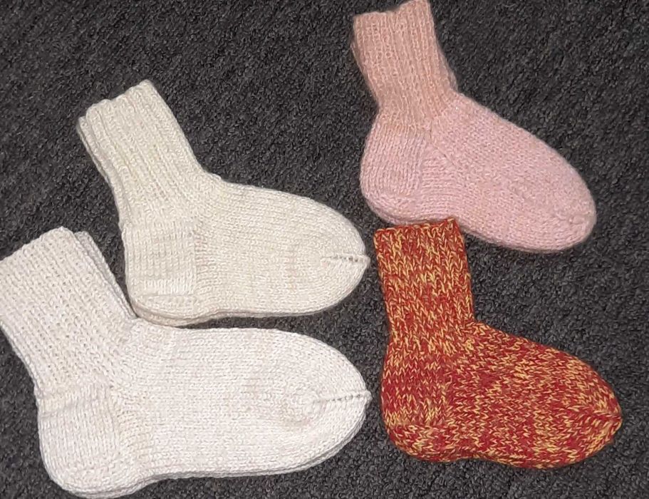 носки вязаные тёплые .
