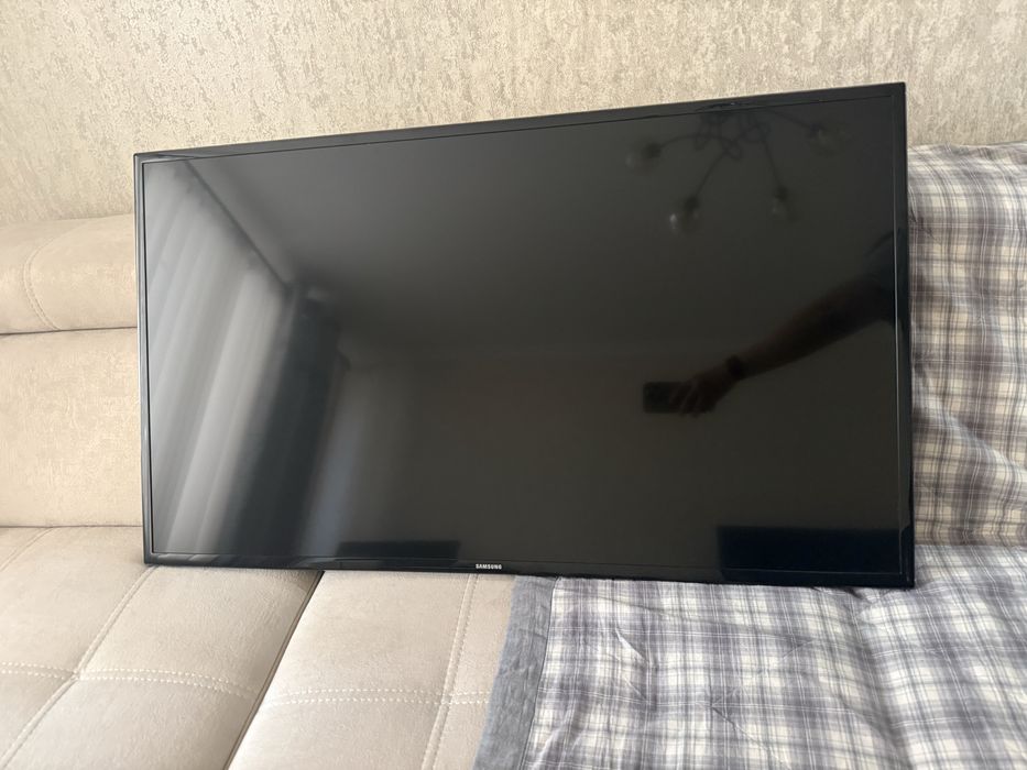 Теливизор samsung smart tv