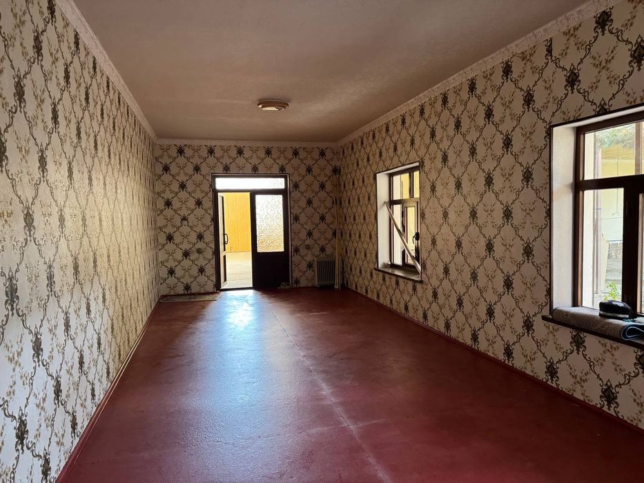 Уй сотилади барча шароит мавжуд