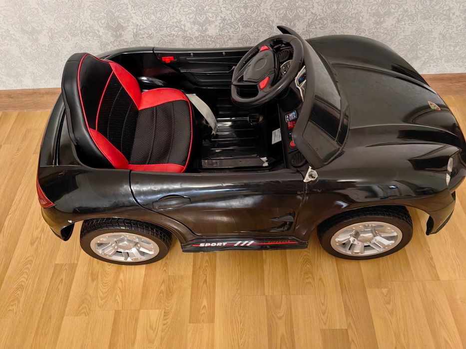 Продам детскую машину