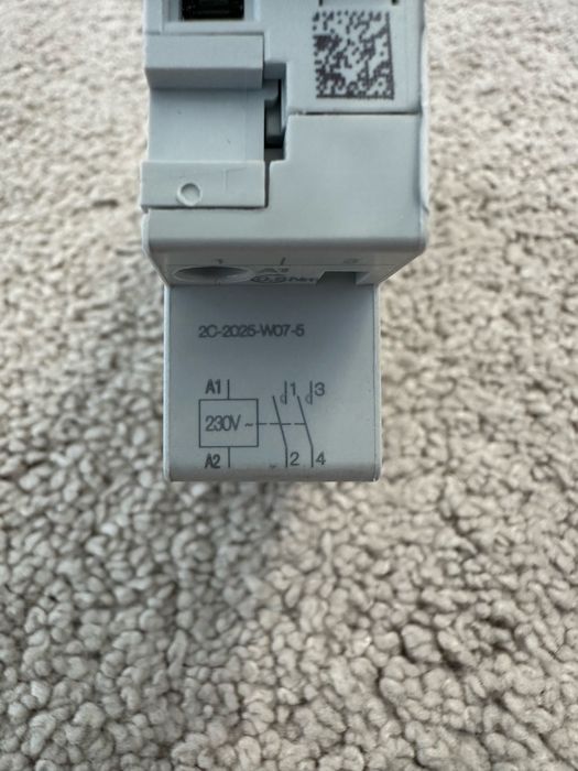 Vand contactor Schneider Easy9 20A