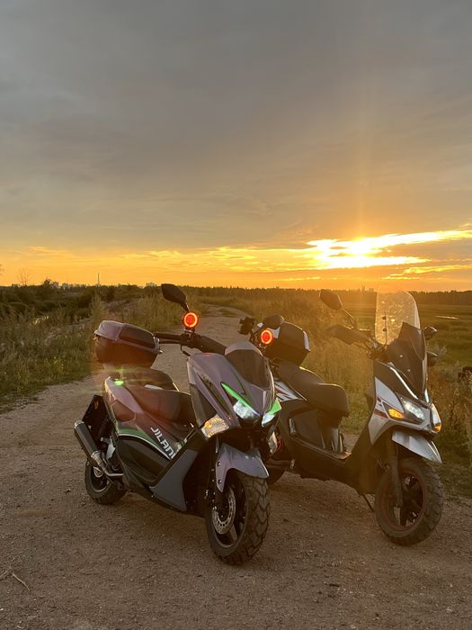 Скутер н макс на учете