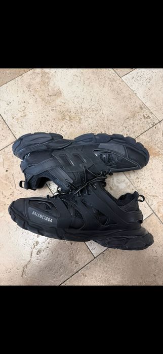 Balenciaga Tracks