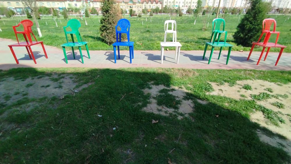 стол-стул сотилади