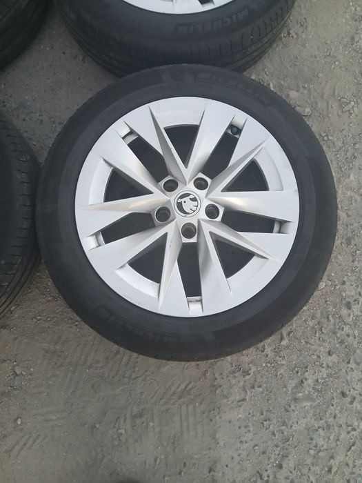 Jante skoda 17 zoll 205 55 17 Michelin