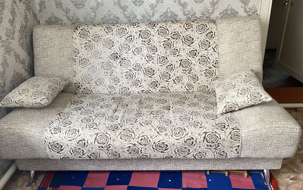 диван и 2 кресла