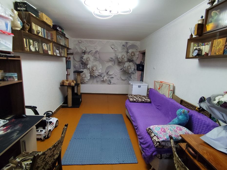 Продам трёхкомнатную квартиру