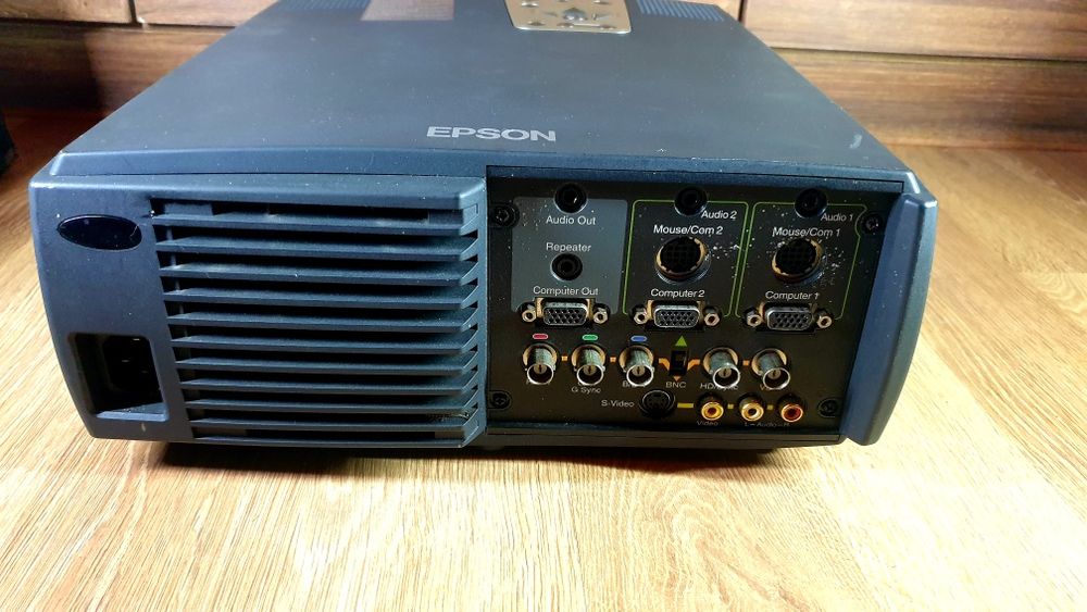 Videoproiector epson EMP-7200