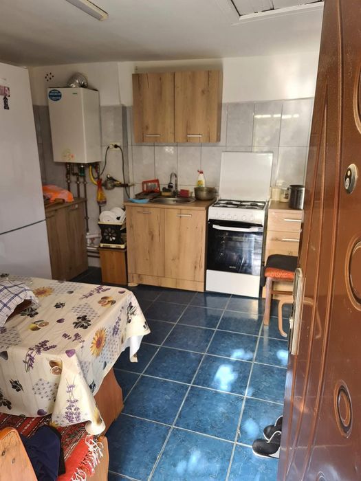 Casa de vanzare in comuna Garbovi