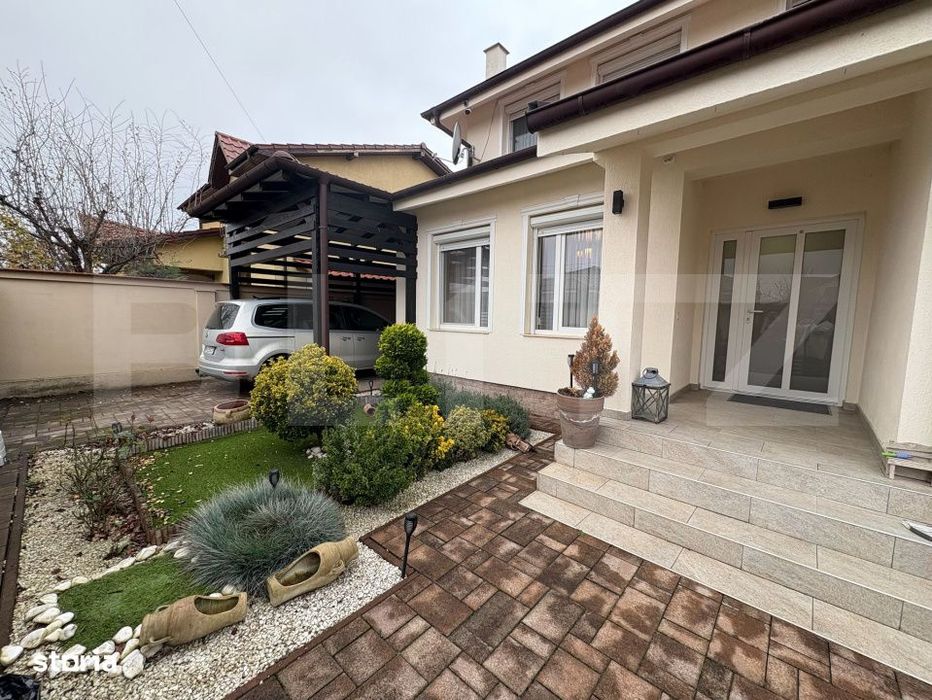 Casa de vanzare 239 mp, teren 5,6 ari, judetul Satu Mare