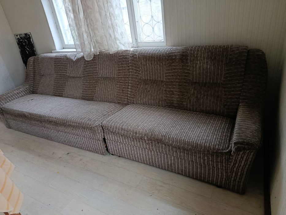 Отдам даром старую мебель