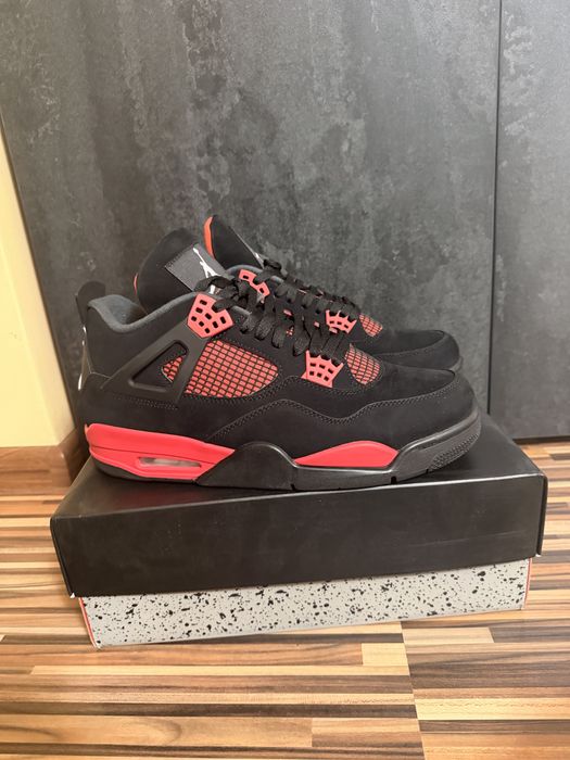Jordan 4 Red Thunder
