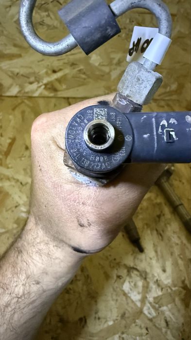 Vand injectoare audi - WV motor 2.0 CRL  ( passat - audi etc )
