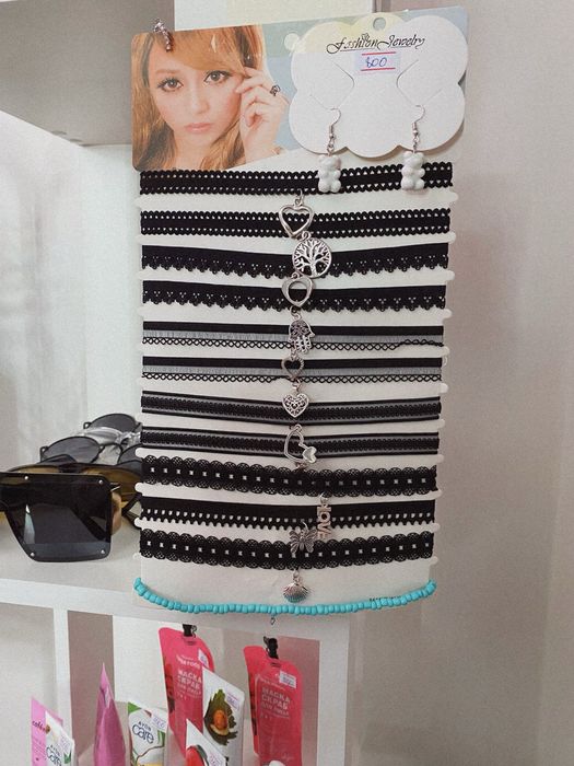 Продам аксесуары новые