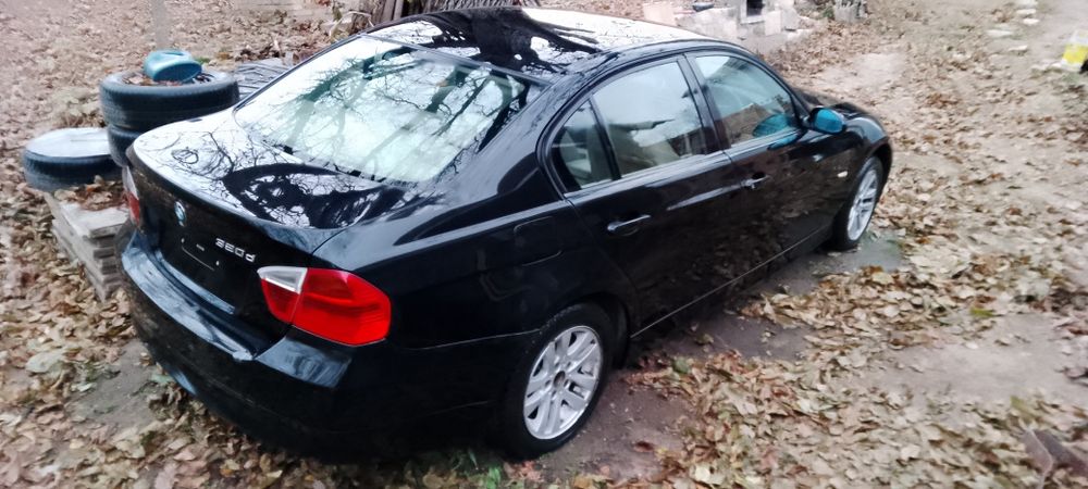 Продавам BMW E90  на части