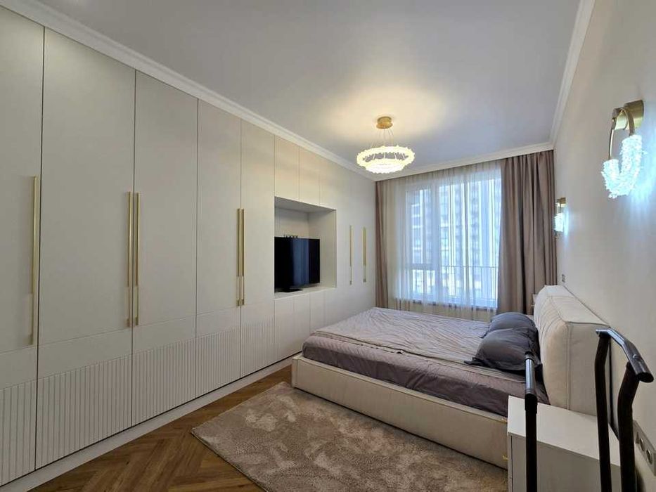 Продам 3 ком. квартиру жк "Estet"