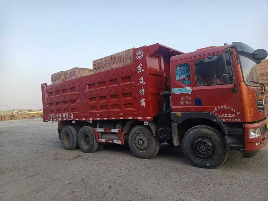 2018 Dongfeng 4x2 самосвал на продажу