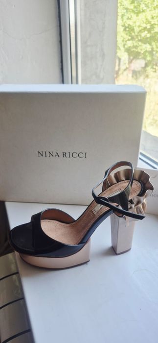 Босоножки Nina Ricci