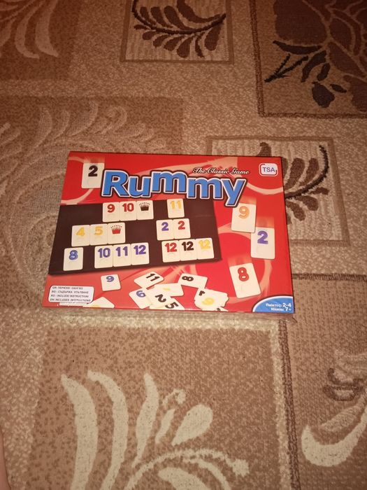 Vând remi rummy sigilat
