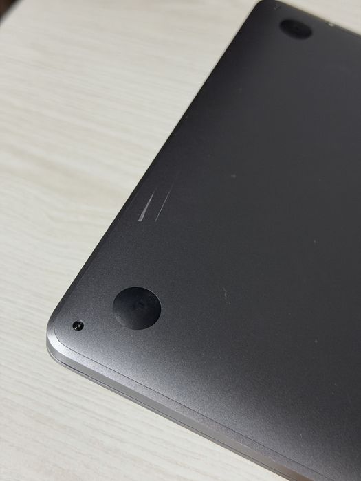 macbook pro m1 16/1TB