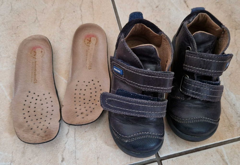 Ghetuțe băiețel mas.25 biomecanics