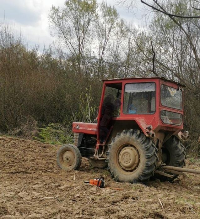 Vand tractor pentru dezmebrat