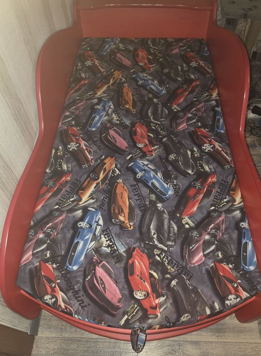 Продам кровать-машинка