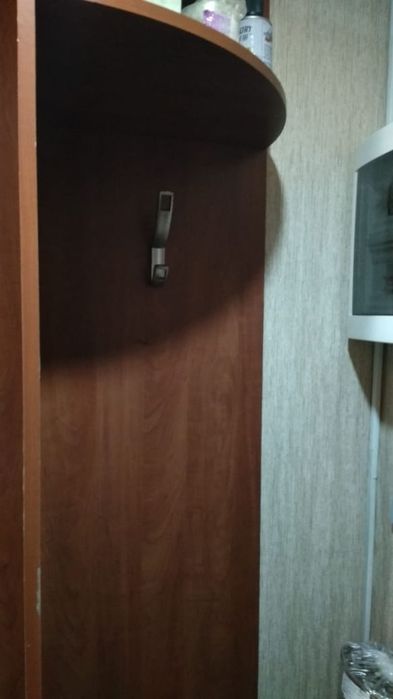 Продам угловую Прихожую