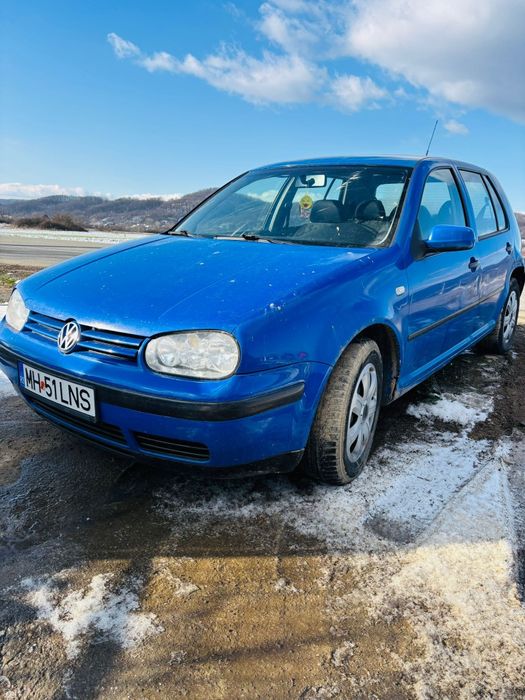 Vând Golf 4 / 1.6
