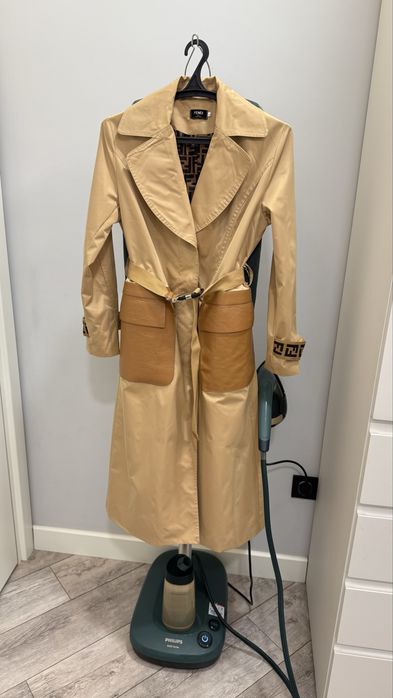 Продам плащ, размер S