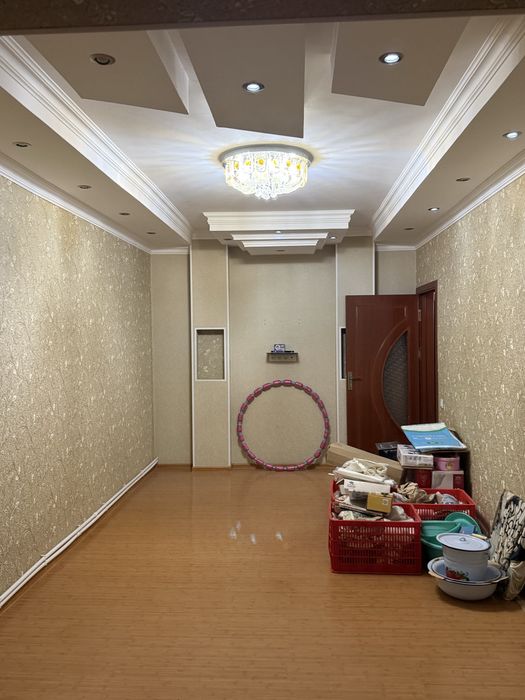 Продается 3х квартира в центре Чирчика не дорого 77кв метров