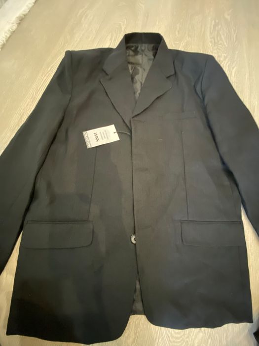 Продам классический костюм
