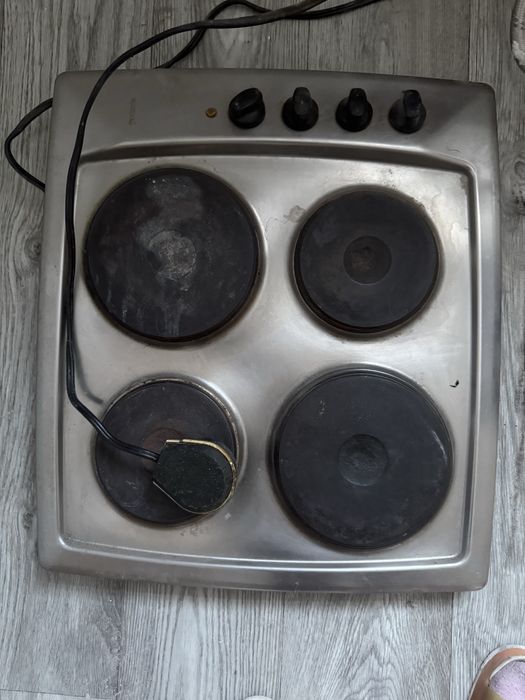 Продам электрическую варочную поверхность