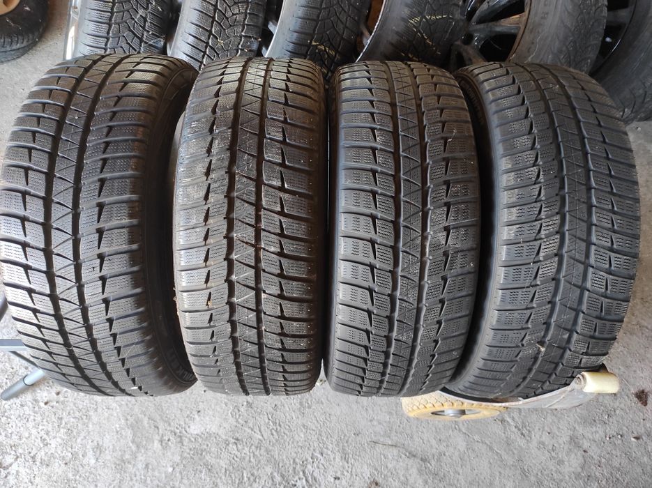 215/45/18 Falken