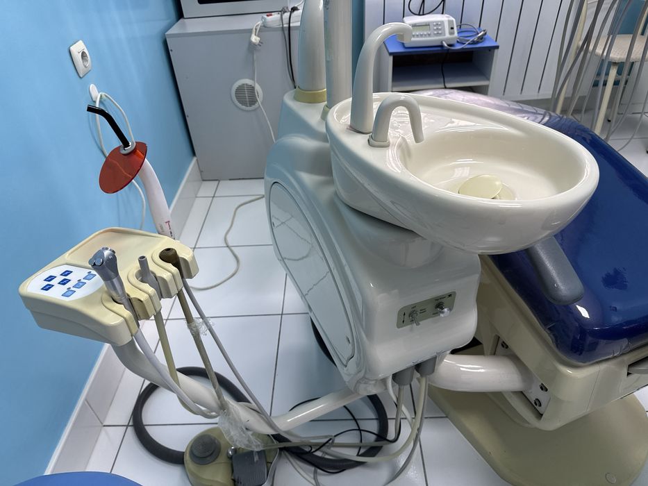 Стоматологическое  кресло