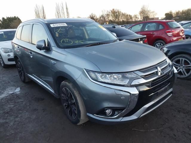 Dezmembrez Mitsubishi Outlander 3 [2th facelift] [2015 - 2020] Crosso