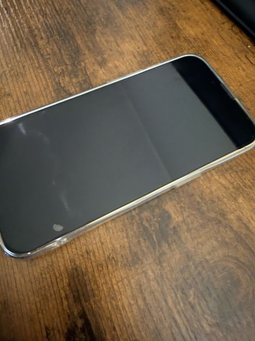 Продавам iPhone 13 Pro – Отлично състояние!