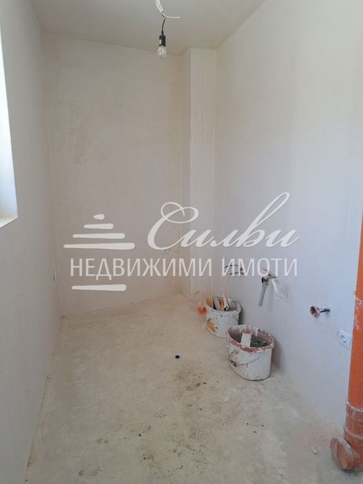 Продава се Тристаен апартамент в Шумен, Добруджански - 90 кв.м за 1275 €/кв.м - Снимка #3