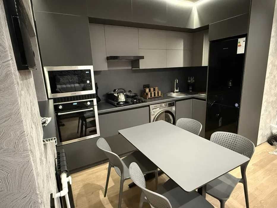 Дружба Народов/Ганга 2/7/9 Цирк атрофида Сотилади