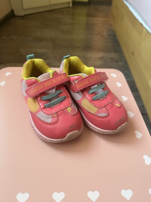 Детски обувки по 10 евро