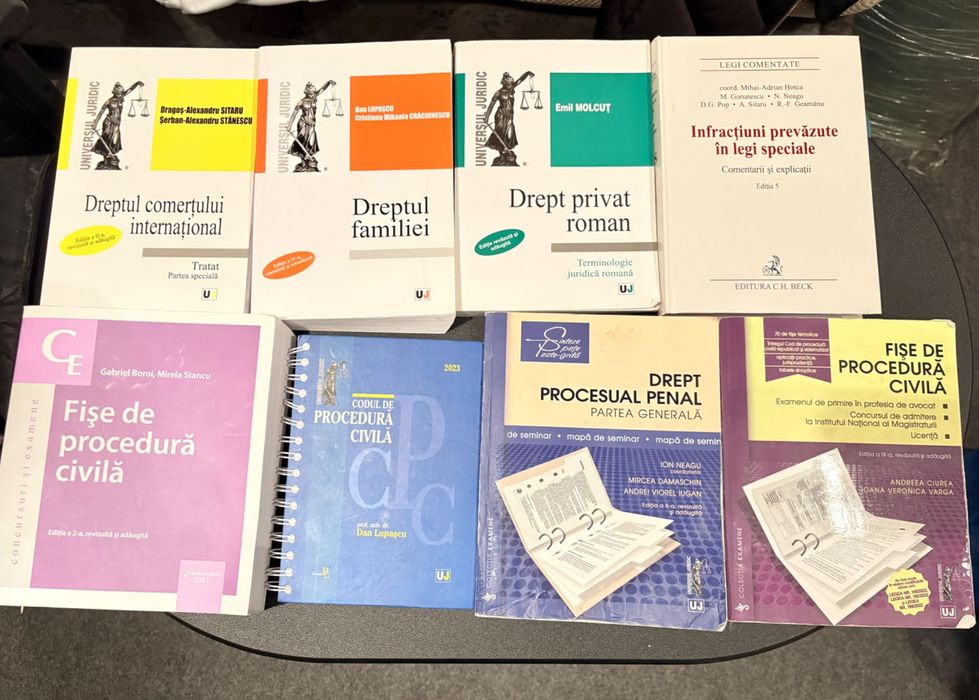Vand carti drept diferite materii
