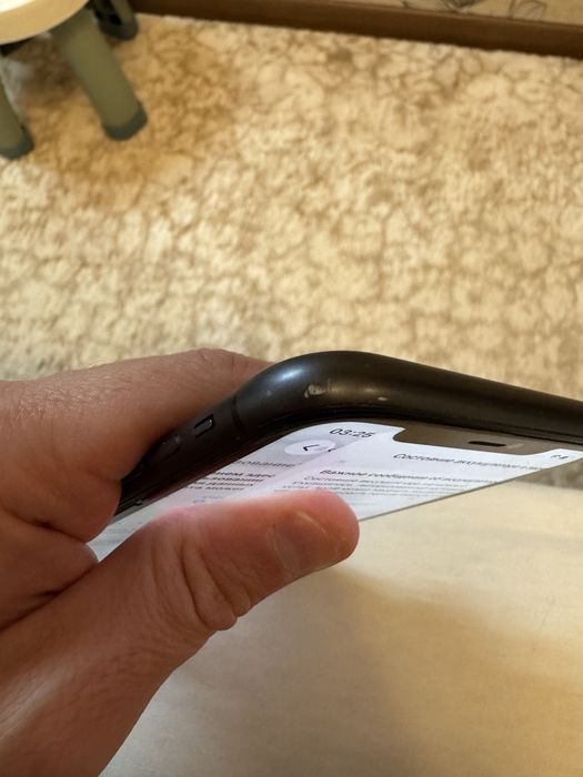 Продаю iPhone 11, 128 ГБ, черный.