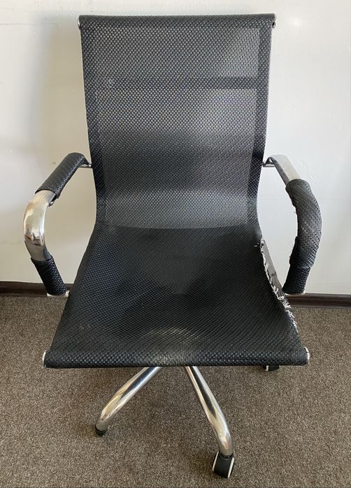 Стулья на колесах