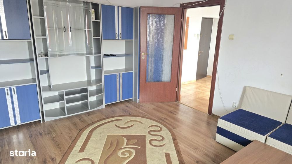 Vand apartament 3 camere in Deva,  Piata Victoriei, etaj 3, mobilat
