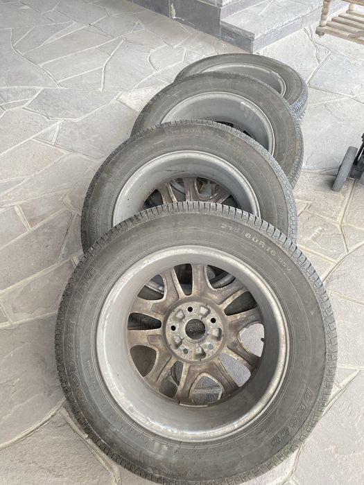Продам летние шины с дисками 215/60 R16