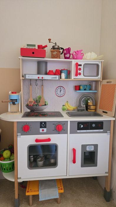 Детска дървена кухня