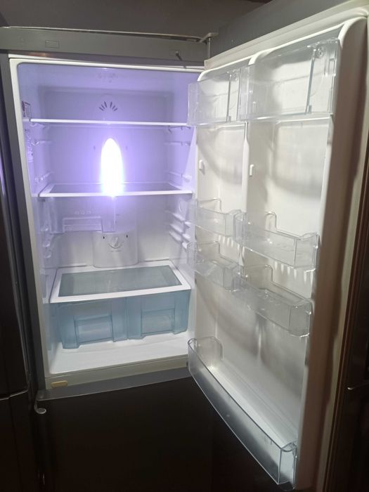 Frigider LG / A++ / 300 l / IMPECABIL